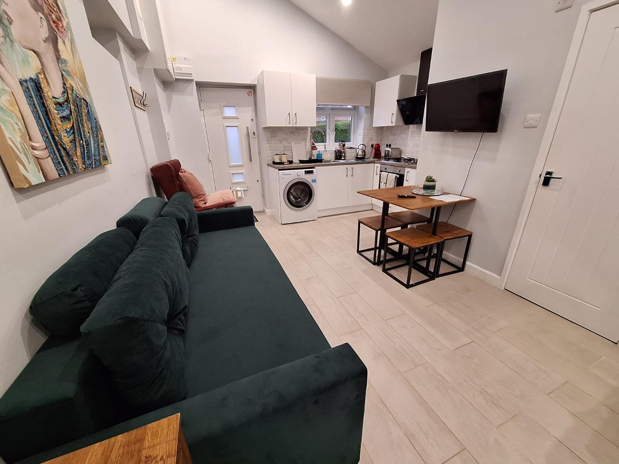New, Stylish Studio Flat With Private Patio And Free On-Street Parking Check Out At 11Am Bournemouth Kamer foto